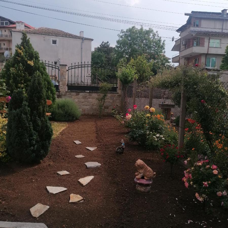 Apartments Dona 체르노모레츠 외부 사진