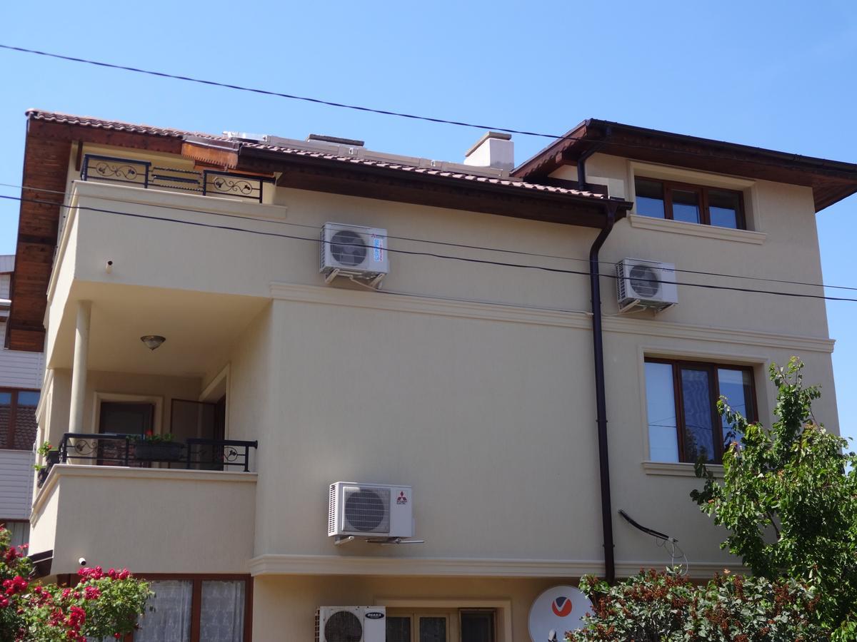 Apartments Dona 체르노모레츠 외부 사진