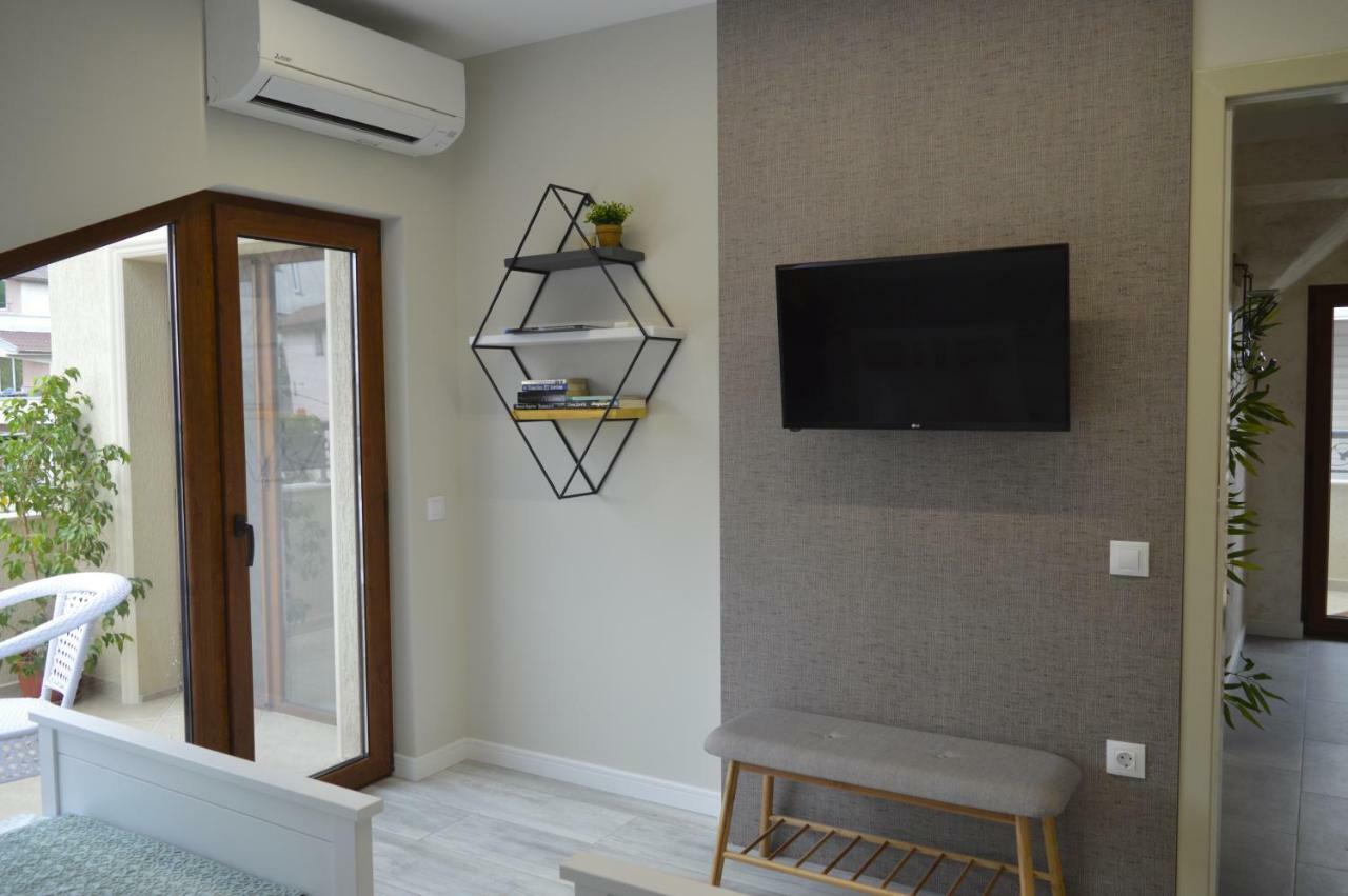 Apartments Dona 체르노모레츠 외부 사진